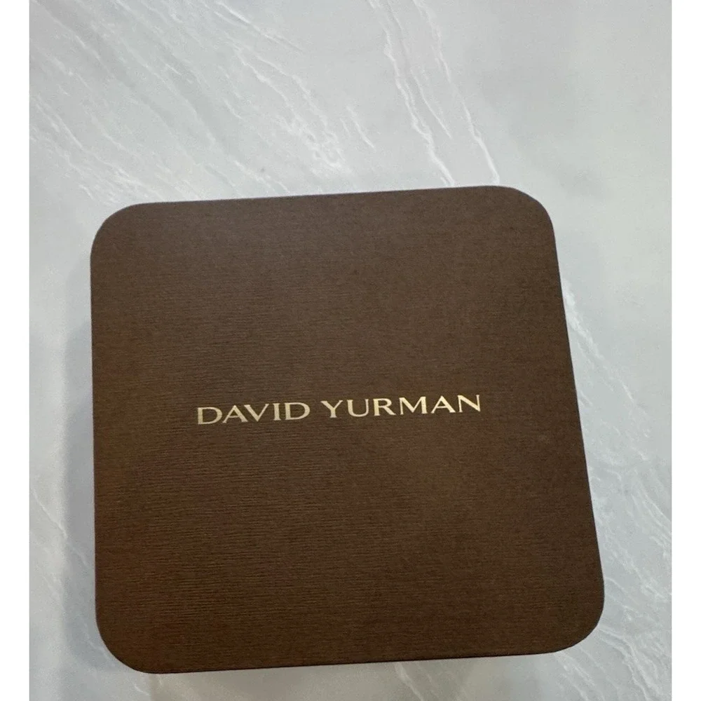 Authentic David Yurman Jewelry Presentation Box 4.5 x 4.5 x 2.25